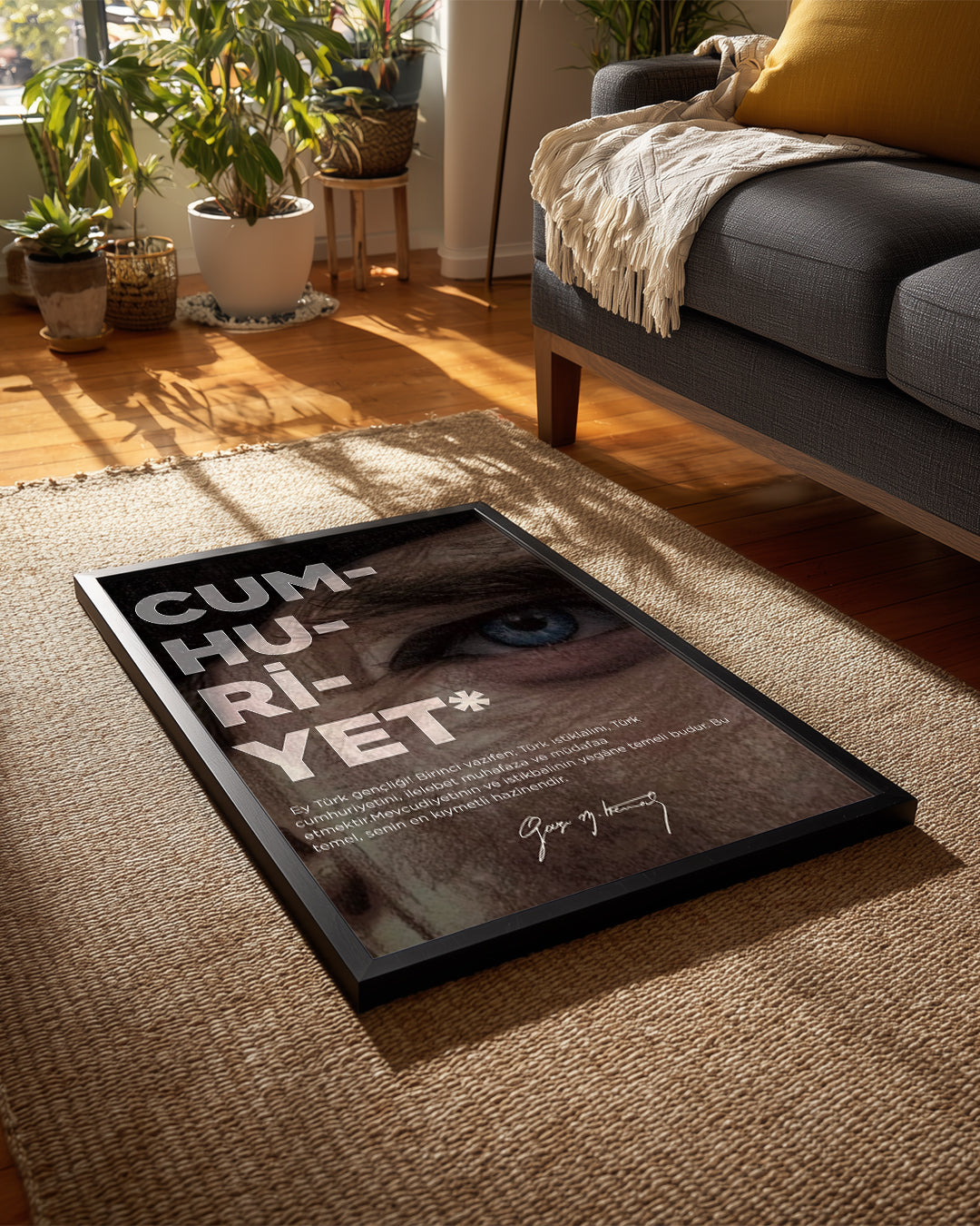 Cumhuriyetin Gözü – Özgürlüğün İzinde Atatürk Poster Tablosu