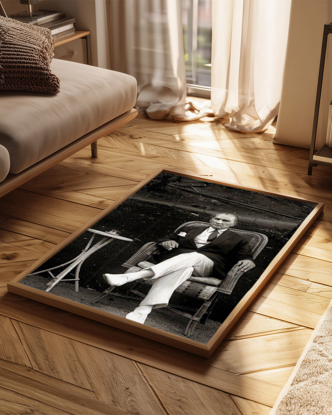 Düşünen Komutan: Oturan Atatürk Poster Tablosu