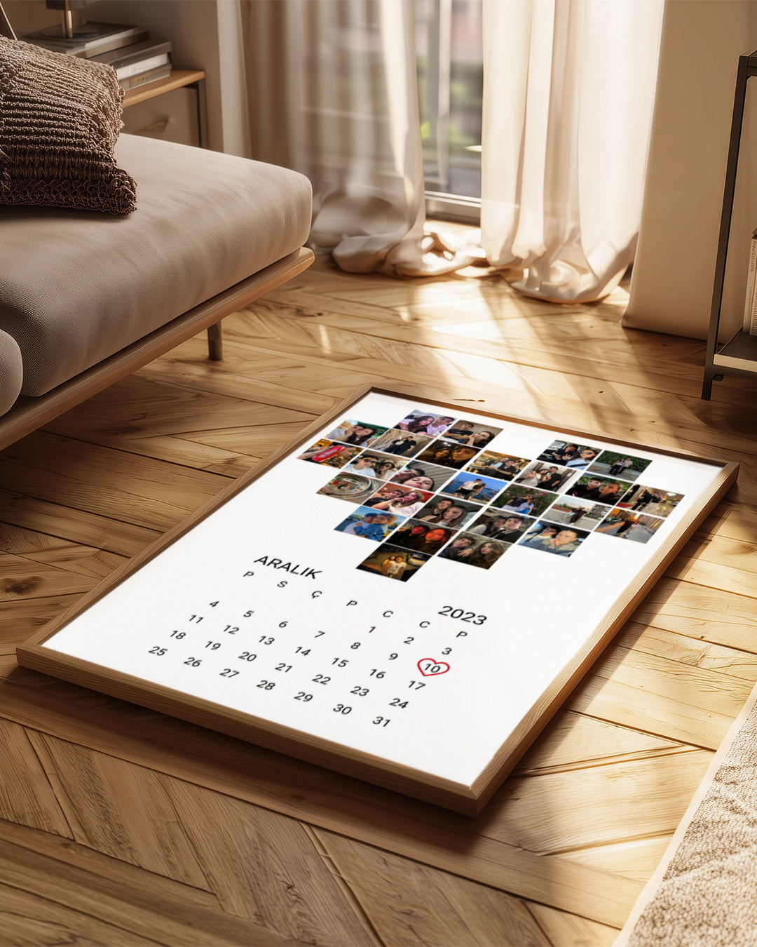 Fotoğraflı Ve Tarihli Kalp Şeklinde Poster Tablo