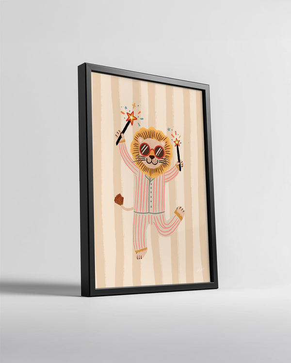 Aslan Pijama Giyiyor - Eğlenceli Ve Renkli Sihir Gösterisi Poster Tablosu