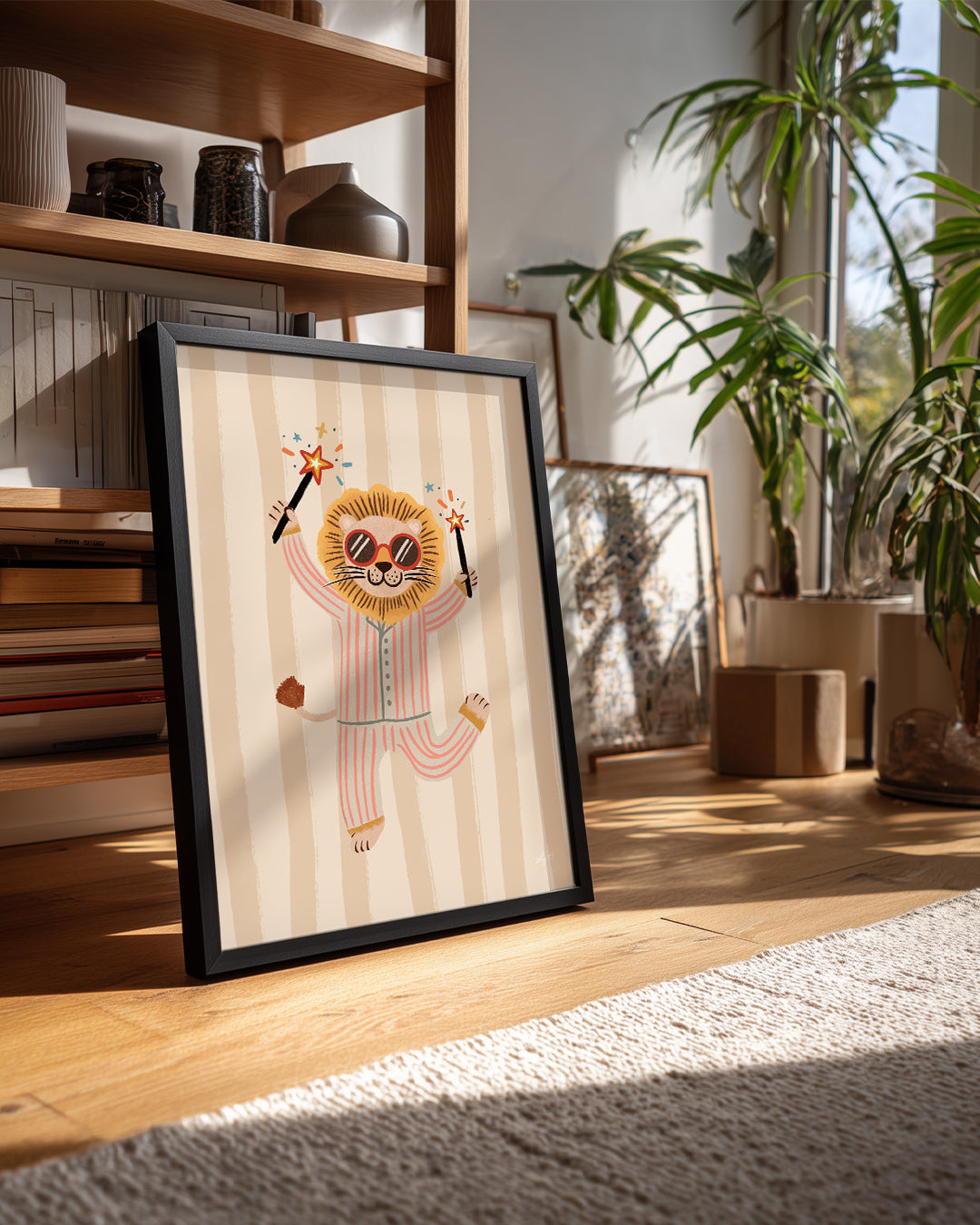 Aslan Pijama Giyiyor - Eğlenceli Ve Renkli Sihir Gösterisi Poster Tablosu