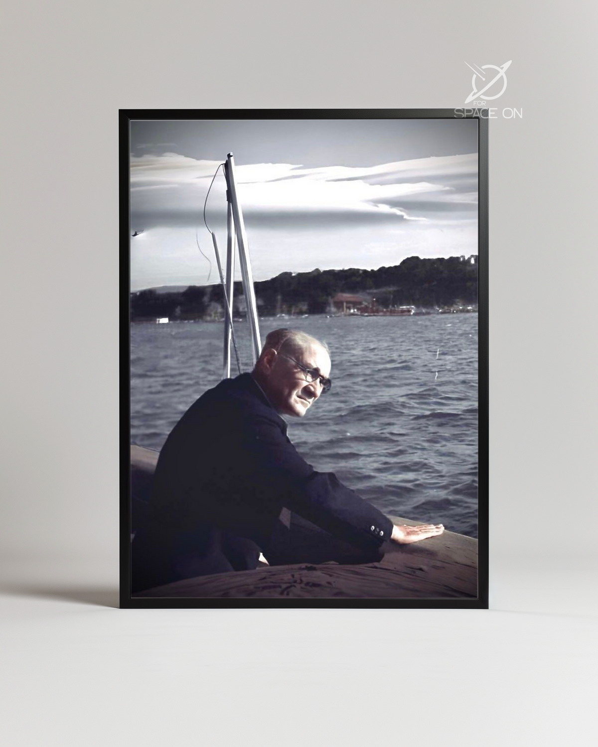 Denizlerde Bir Lider: Atatürk’ün Mavi Vatan Gururu Poster Tablosu