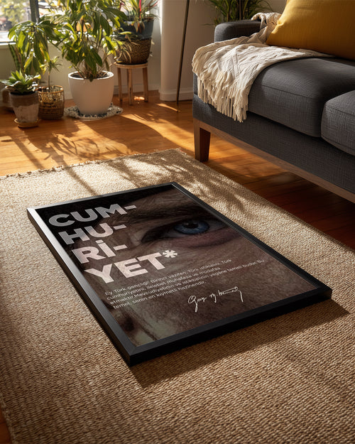 Cumhuriyetin Gözü – Özgürlüğün İzinde Atatürk Poster Tablosu
