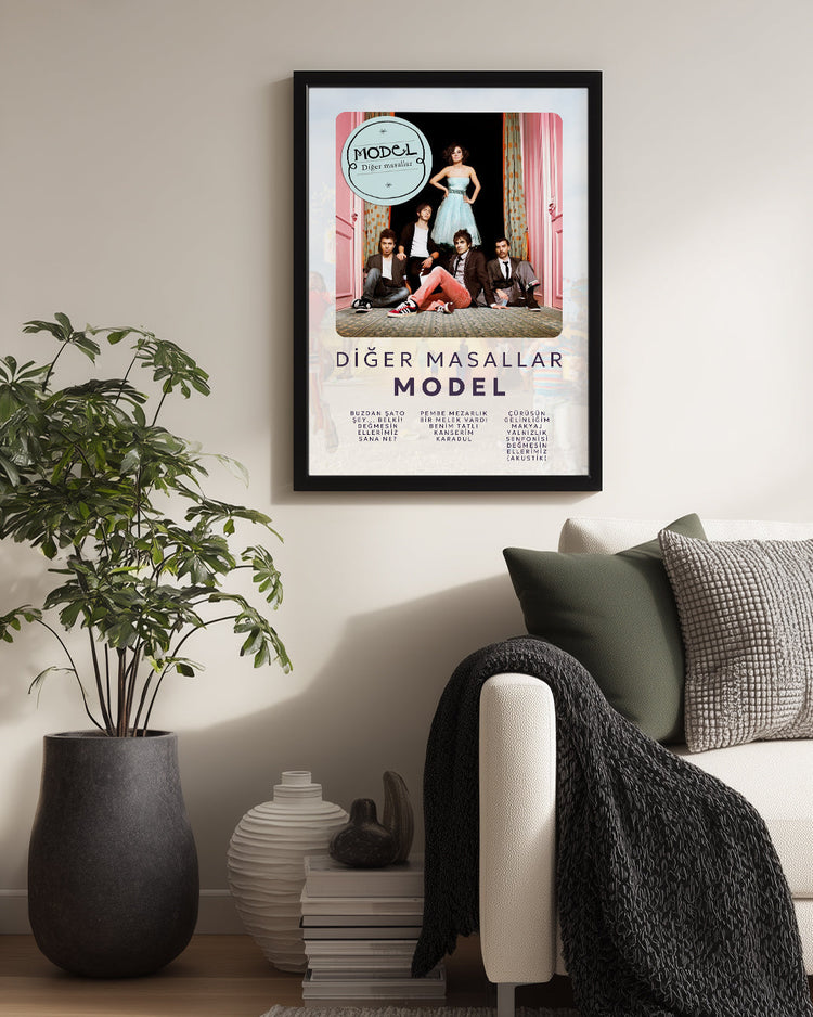 Diğer Masallar - Model Poster Tablosu