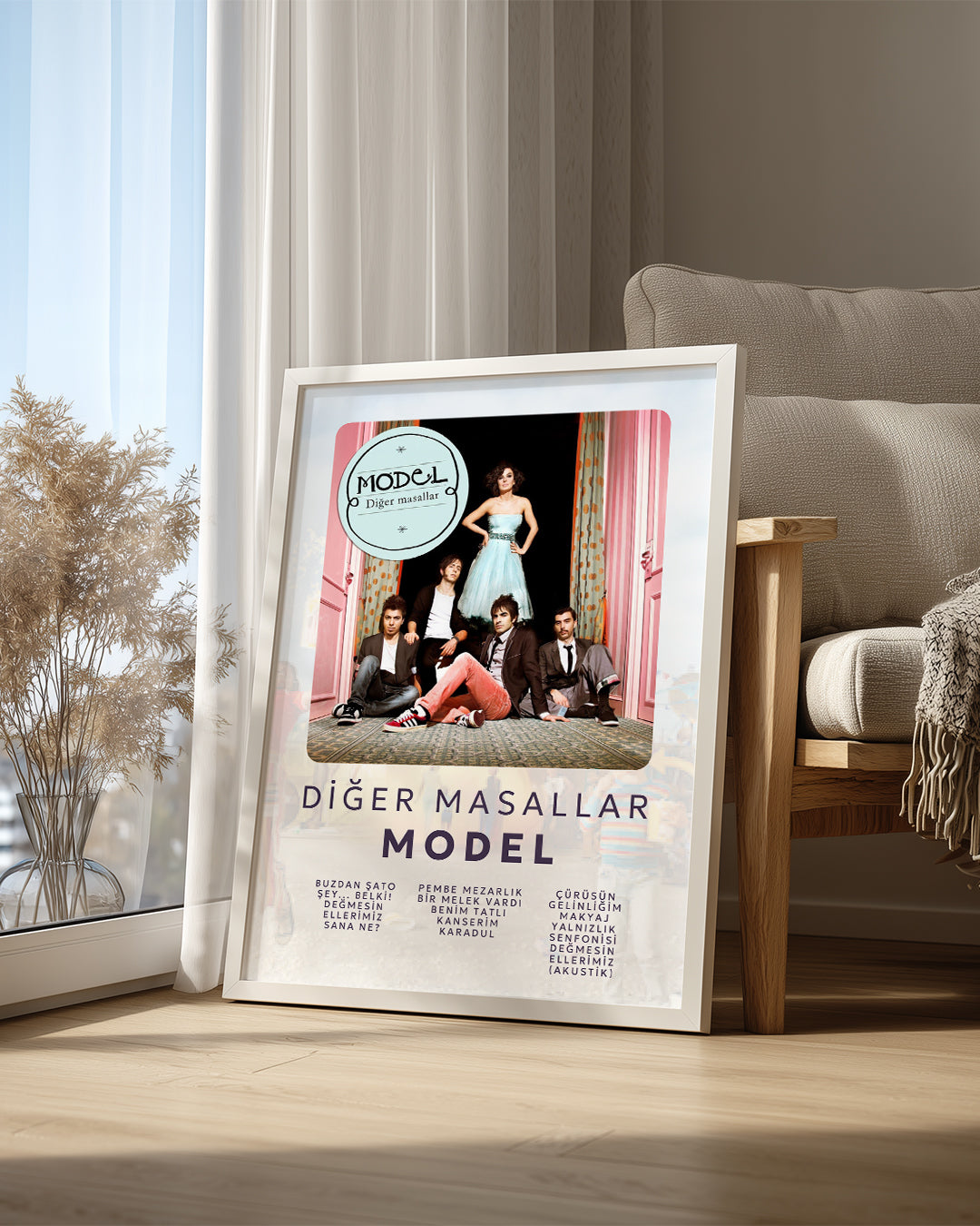 Diğer Masallar - Model Poster Tablosu