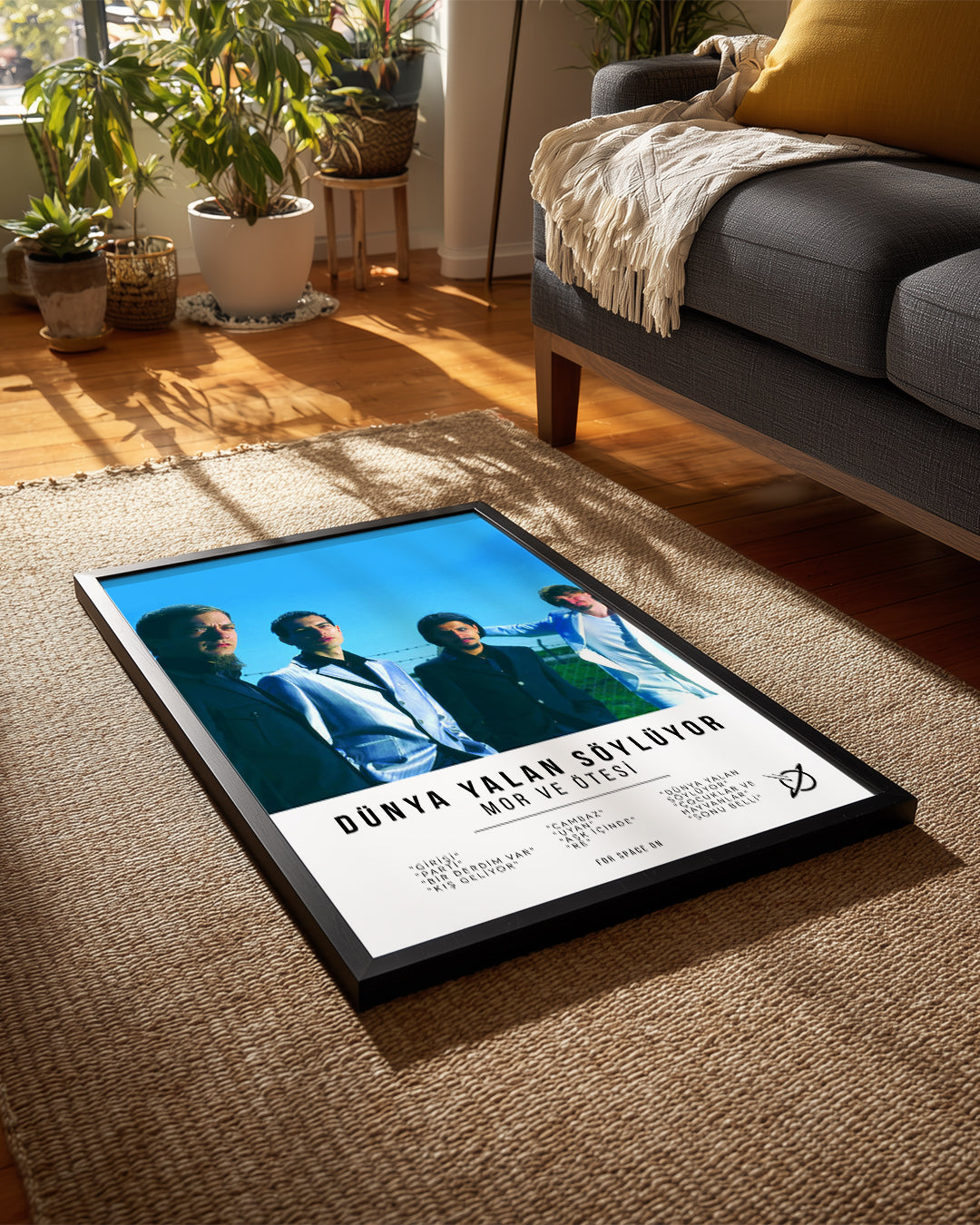 Dünya Yalan Söylüyor - Mor ve Ötesi Poster Tablosu