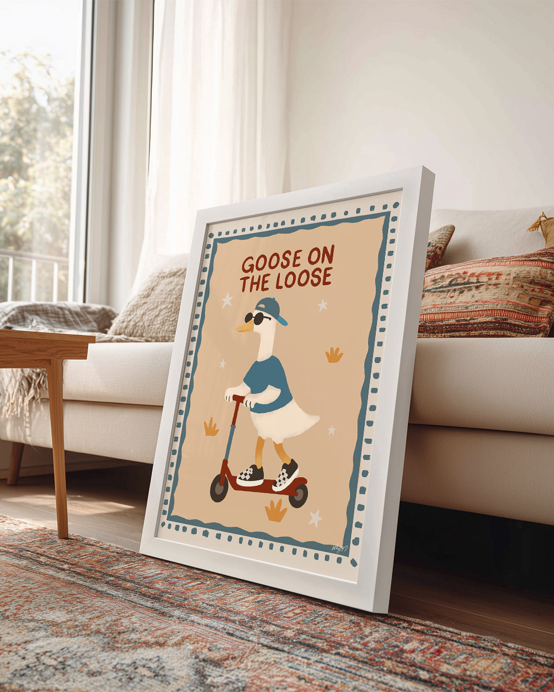 Kaz Scooter Üzerinde - Eğlenceli ve Şirin Bir Seyahat Teması Poster Tablosu