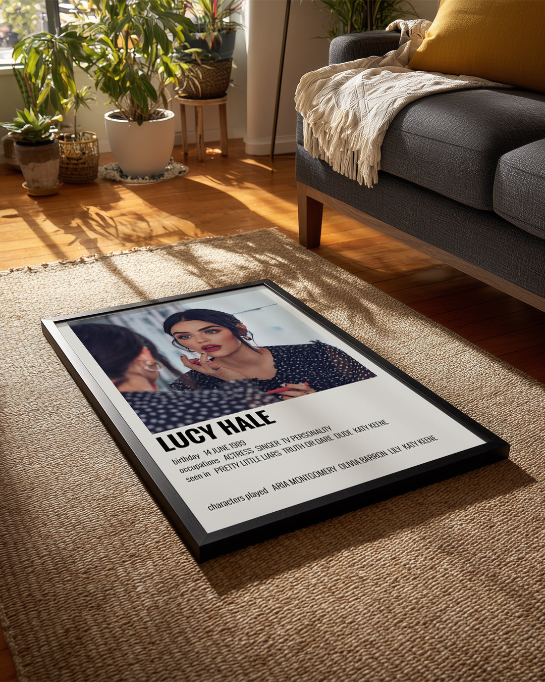 Lucy Hale Poster Tablosu