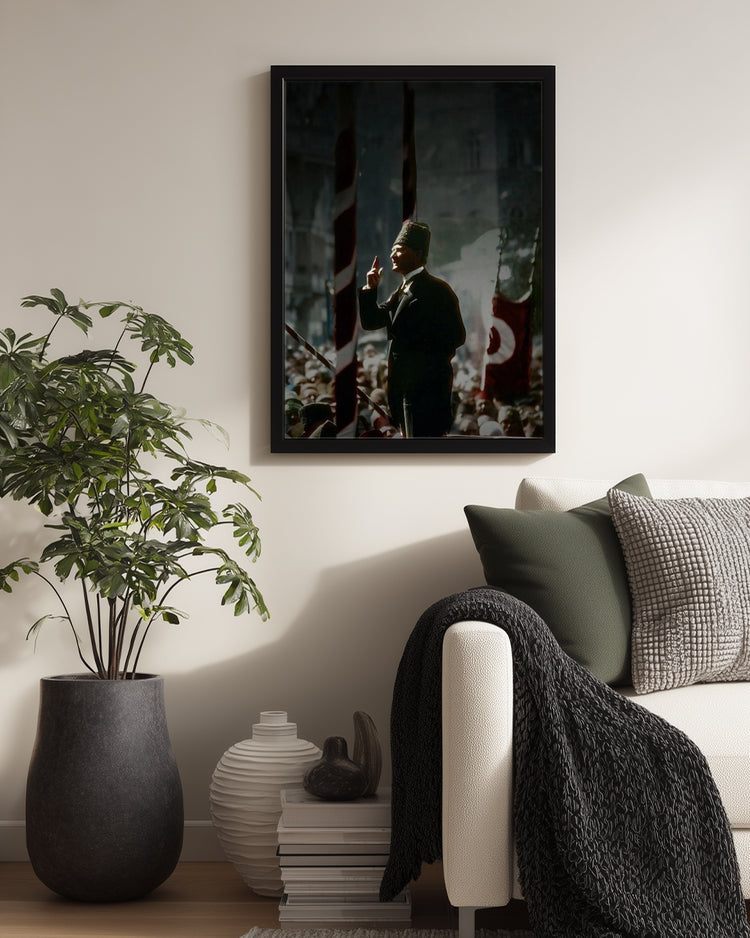 Millete Sesleniş: Konuşan Atatürk Poster Tablosu