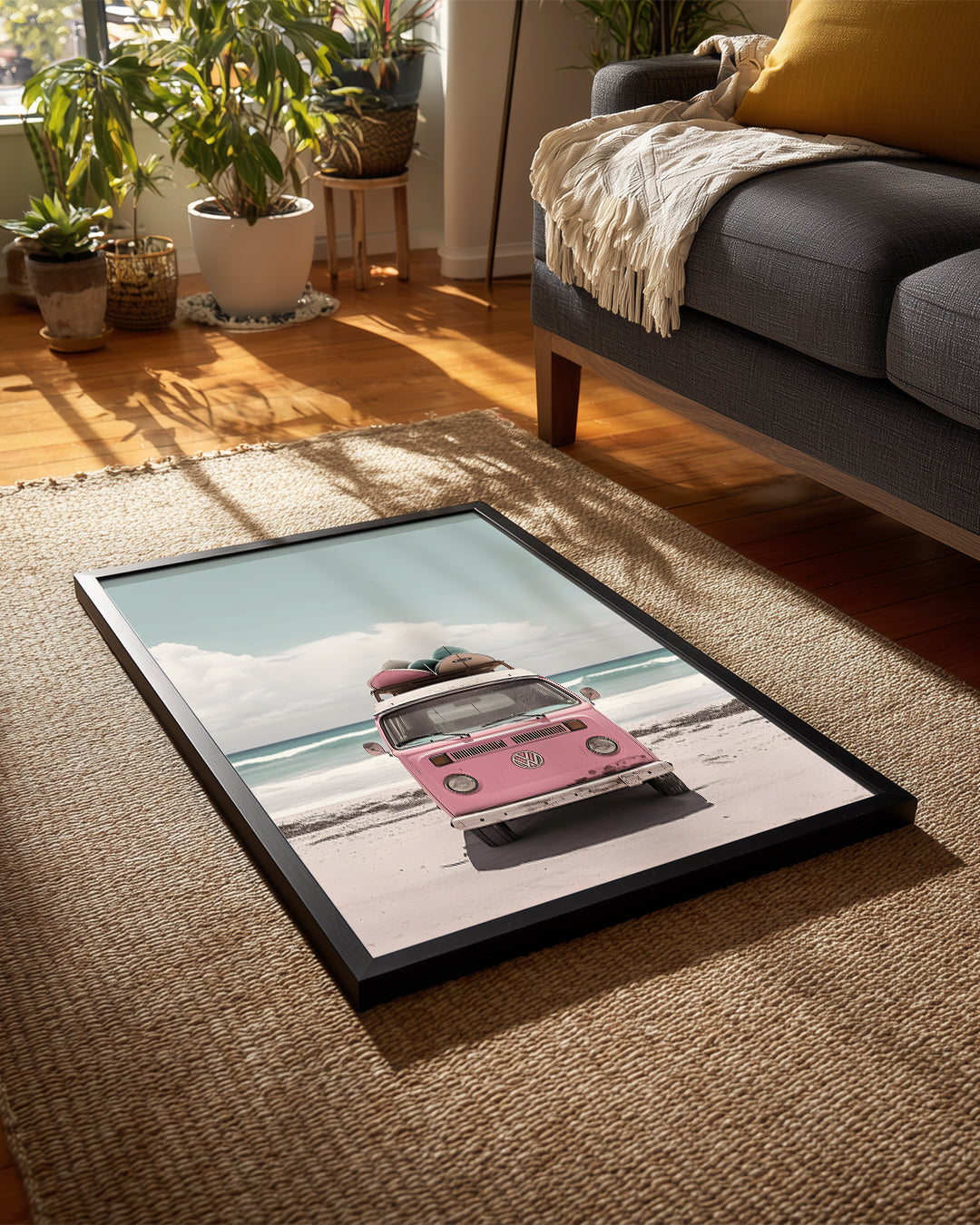 Sahilde Pembe Araba Poster Tablosu