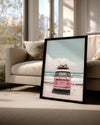 Sahilde Pembe Araba Poster Tablosu