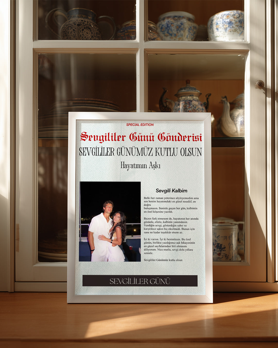 Sevgililer Günü Gazete Manşet Tasarımlı Poster Tablosu